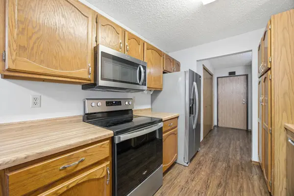 2535 25th ST S #B102, Fargo, ND 58103