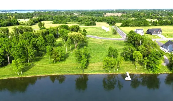 1330 Sunset LN, Annandale, MN 55302
