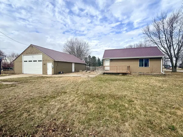 501 5th ST, Wilmont, MN 56185