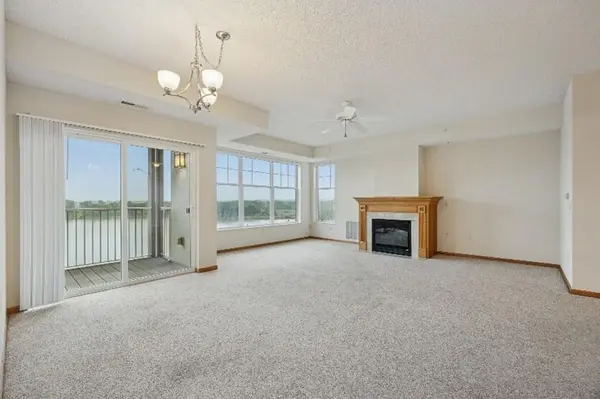 1900 Rush Lake TRL #315, New Brighton, MN 55112