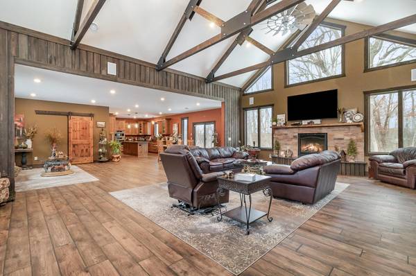 7243 Hazelwood AVE, Northfield, MN 55057