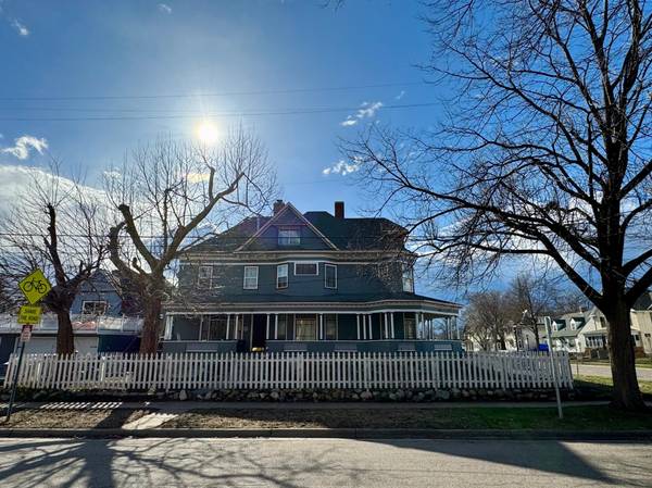 1464 Minnehaha AVE W, Saint Paul, MN 55104