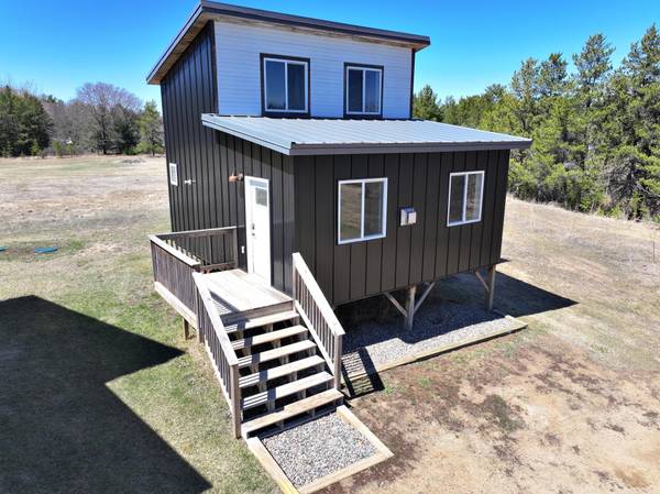 393 West AVE, Nevis, MN 56467