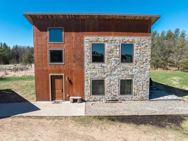 393 West AVE, Nevis, MN 56467