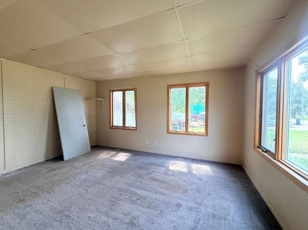 107 S Buckingham ST, Hardwick, MN 56134