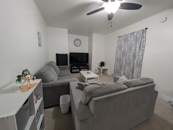 915 Rose AVE E, Saint Paul, MN 55106