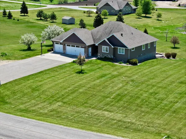 23672 Highland TRL, Fergus Falls, MN 56537