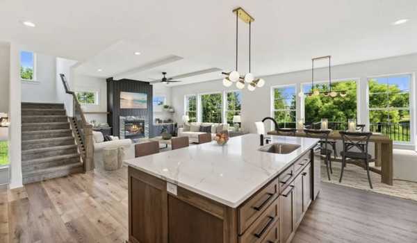 5324 Spring LN, Minnetonka, MN 55345