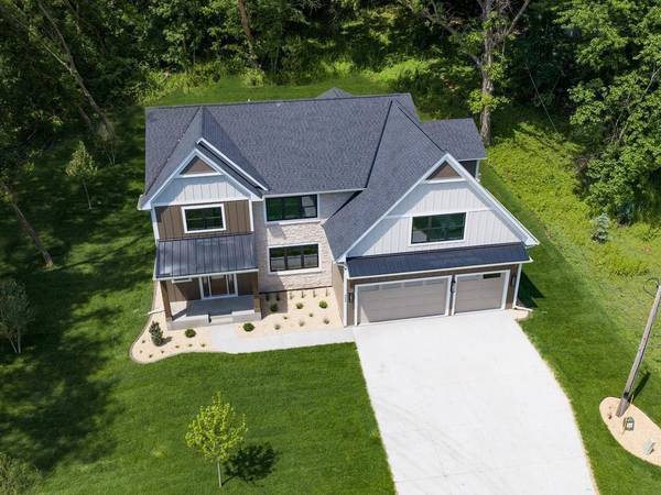 5034 Sparrow RD, Minnetonka, MN 55345