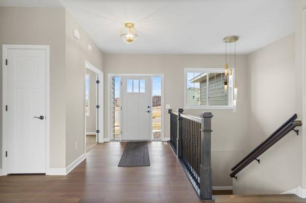 6839 Timberview CT, Cannon Falls, MN 55009