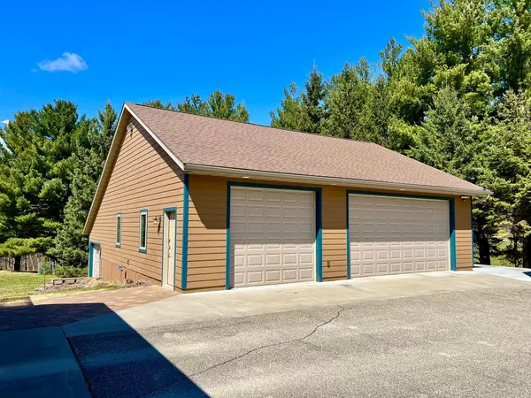 30915 Hay Creek Hills DR, Red Wing, MN 55066