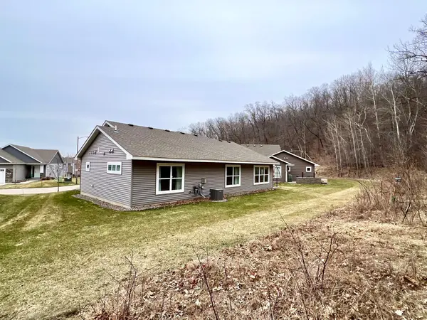 1140 Hewitt BLVD, Red Wing, MN 55066