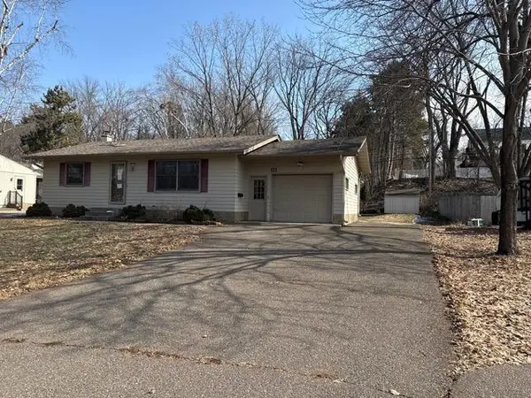 111 Echo LN, Stillwater, MN 55082