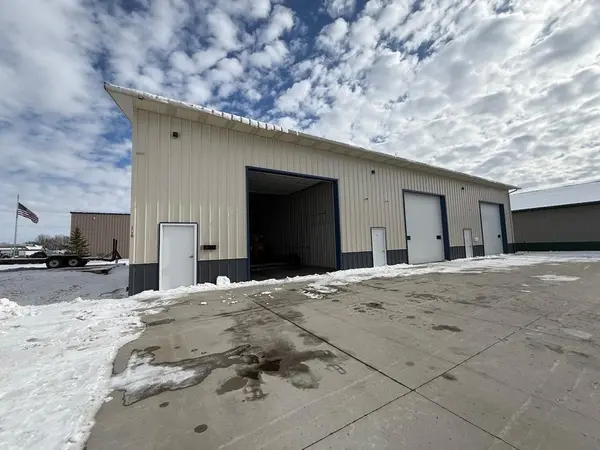1710 26th ST S #E, Moorhead, MN 56560