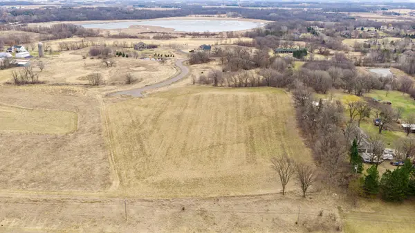 23804 Hall DR, Lakeville, MN 55044