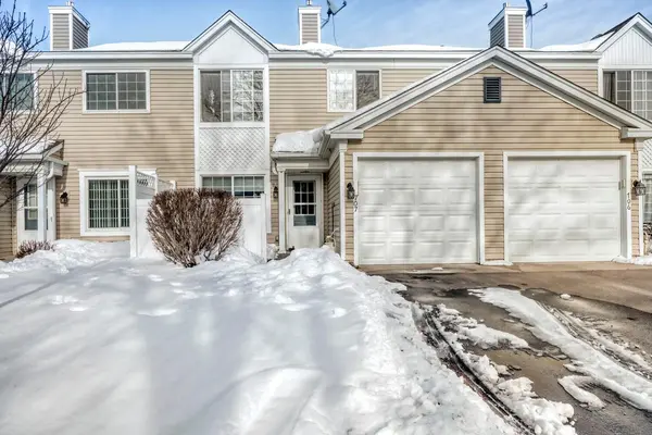2017 Southcross DR W #707, Burnsville, MN 55306