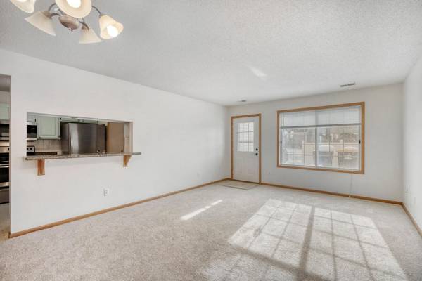 2017 Southcross DR W #707, Burnsville, MN 55306