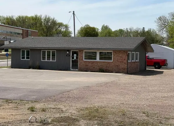 410 Springfield Pkwy, Jackson, MN 56143