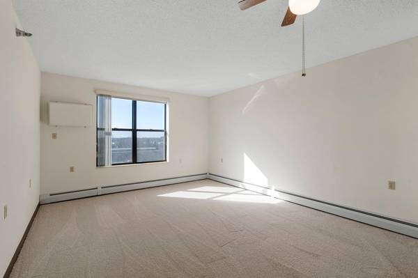7600 Golden Valley RD #600, Golden Valley, MN 55427
