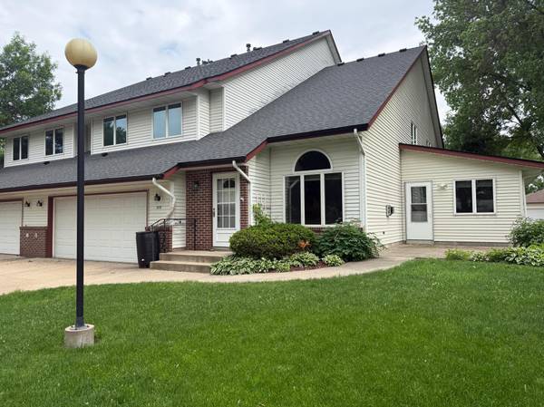 715 1st ST SE, New Prague, MN 56071