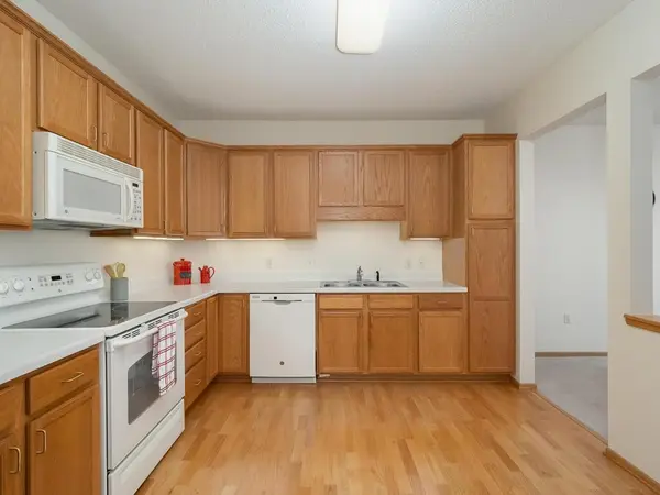 1900 Rush Lake TRL #126, New Brighton, MN 55112