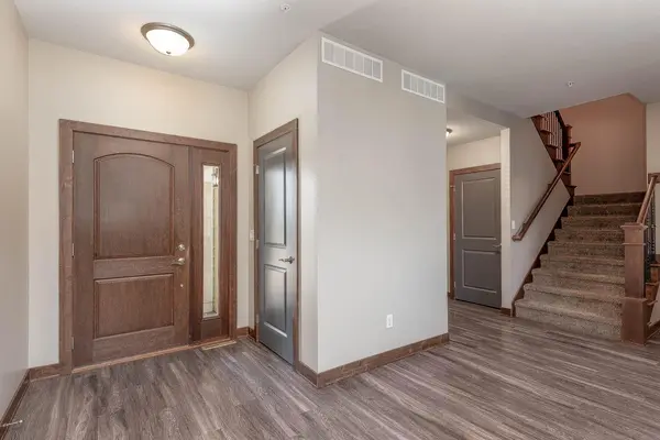 814 Pinnacle PATH, Mankato, MN 56001