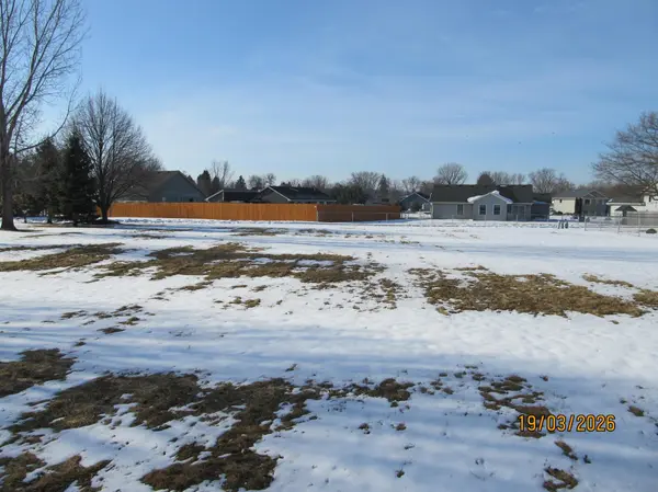 860 Brady LN, New Richmond, WI 54017