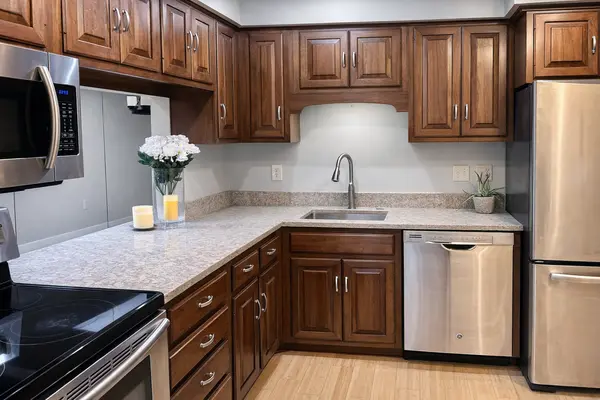 7510 Cahill RD #303B, Edina, MN 55439