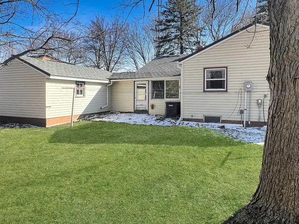 506 E 2nd ST N, Truman, MN 56088
