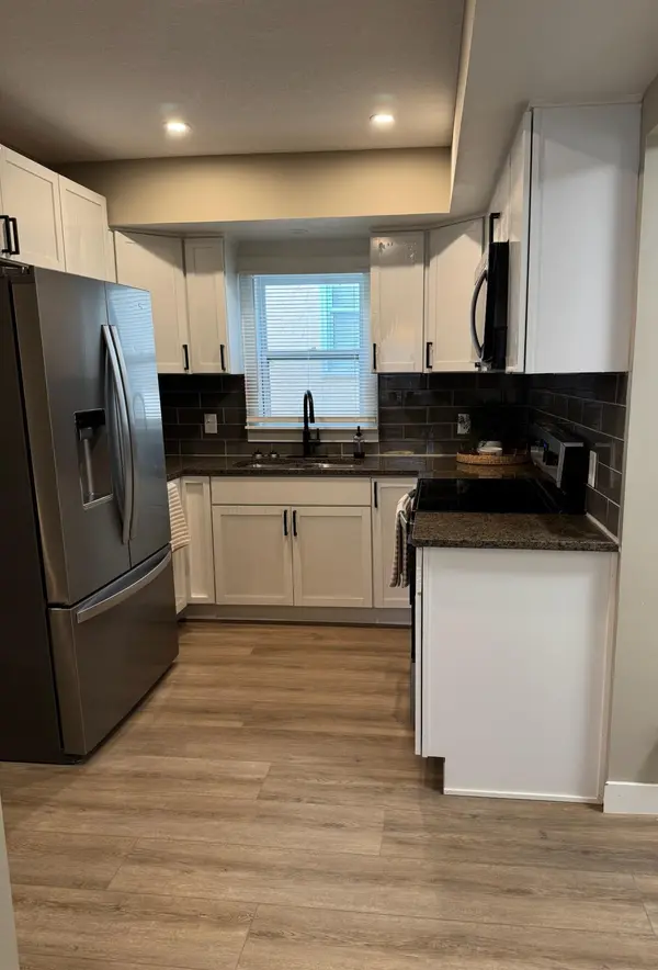 3557 Dupont AVE N, Minneapolis, MN 55412