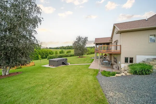 62997 430th AVE, Mazeppa, MN 55956