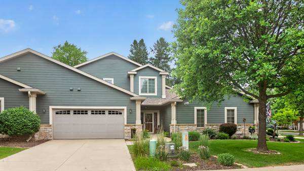 671 Panorama CIR NW, Rochester, MN 55901