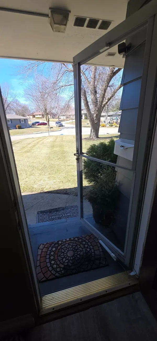 307 Channel RD, Albert Lea, MN 56007