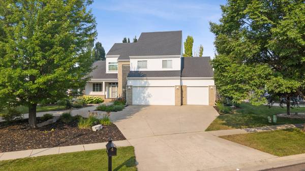 5027 Rose Creek Pkwy S, Fargo, ND 58104