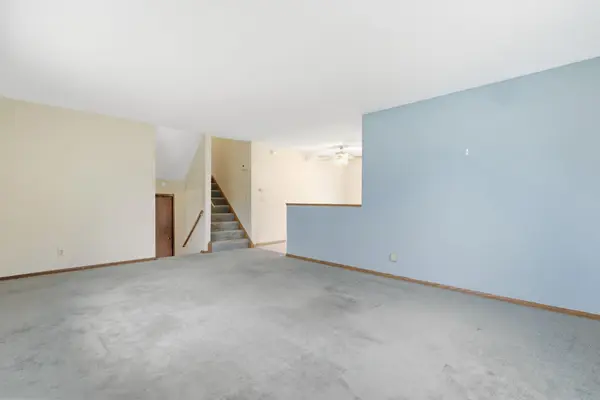5221 Sumter AVE N, New Hope, MN 55428