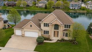 4066 Autumn Lake CT SW, Rochester, MN 55902