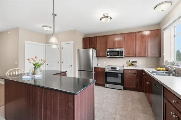 1070 Grandview CT NE #414, Columbia Heights, MN 55421