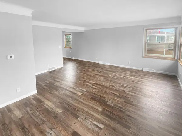 1122 S State ST, Fairmont, MN 56031