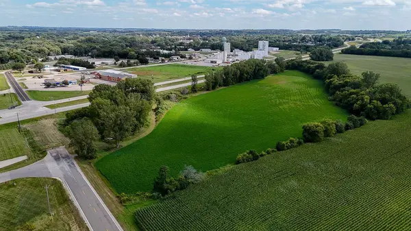 16800 County 168 BLVD, Zumbrota, MN 55992