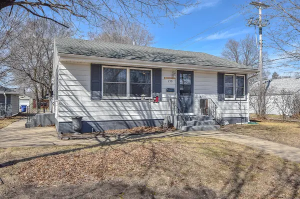 239 32nd AVE N, Saint Cloud, MN 56303