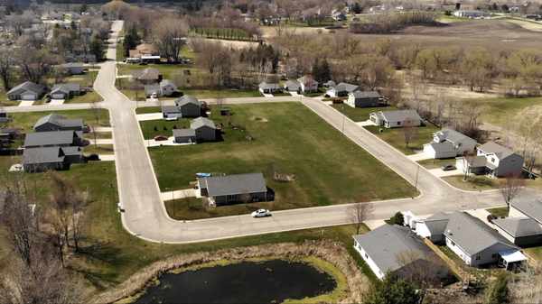 564 Willow AVE, Eden Valley, MN 55329