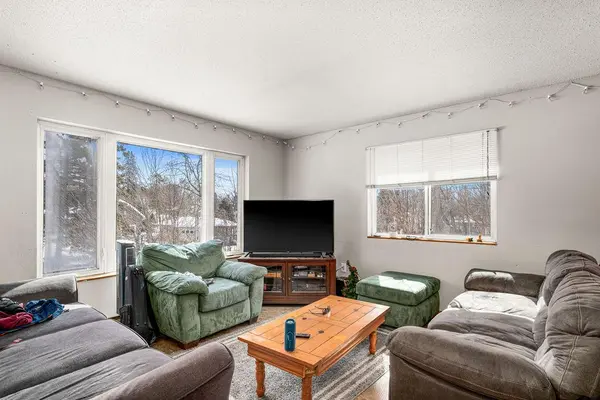 2417 Vermilion RD, Duluth, MN 55803