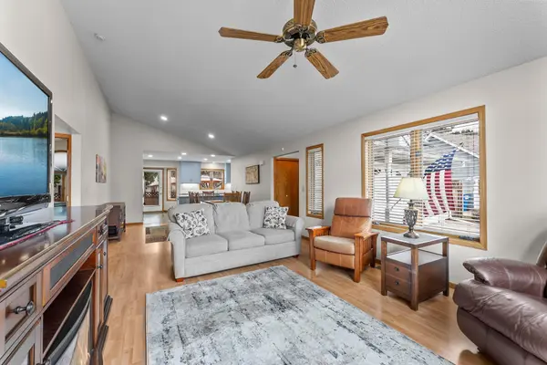 420 Village CT, Cambridge, MN 55008