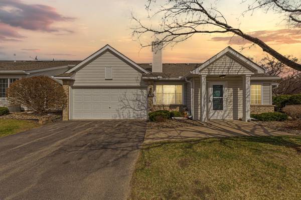 15215 Greenhaven WAY, Burnsville, MN 55306