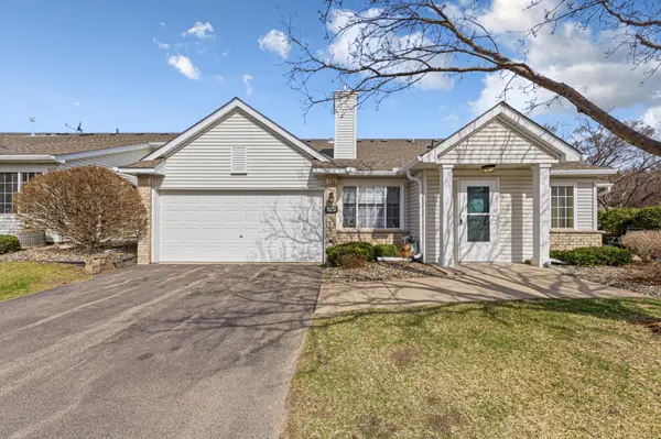 15215 Greenhaven WAY, Burnsville, MN 55306