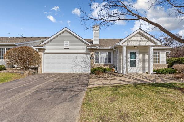 15215 Greenhaven WAY, Burnsville, MN 55306