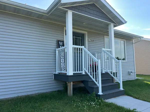 2008 Nelson DR, Thief River Falls, MN 56701
