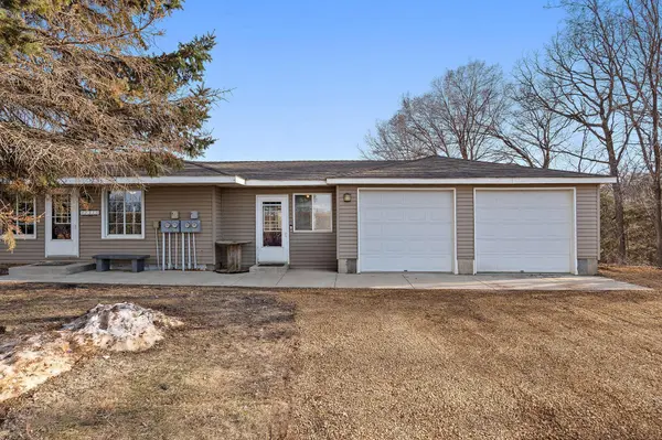 17375 Homestead RD, Carver, MN 55315