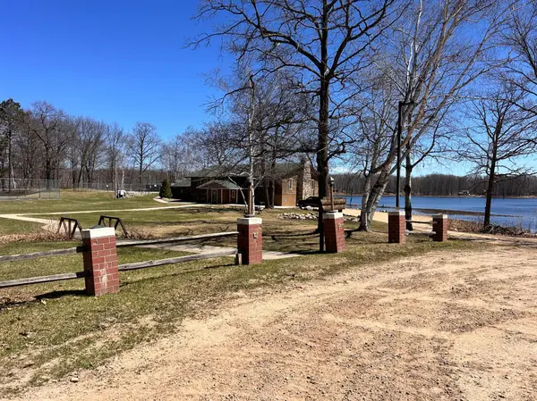 8092 Dakota CT SW, Motley, MN 56466