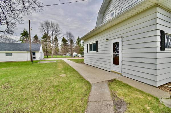 140 1st AVE N, Brownton, MN 55312